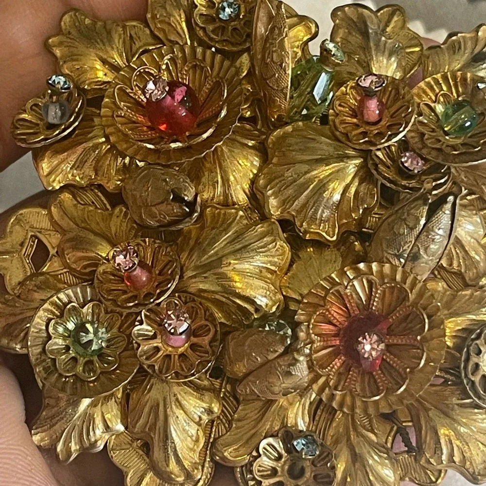 Stunning Miriam Haskell Gold Brooch - Picture 6 of 6